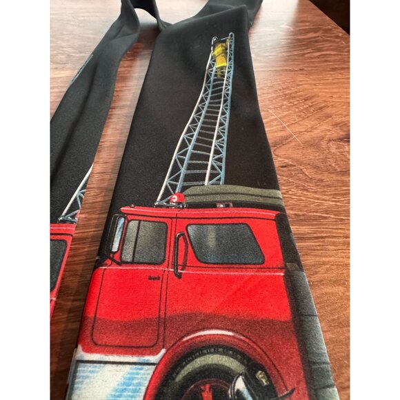 Vintage 1995 Ralph Marlin “Fireman” Novelty Tie – Made in USA – Polyester - Picture 5 of 8